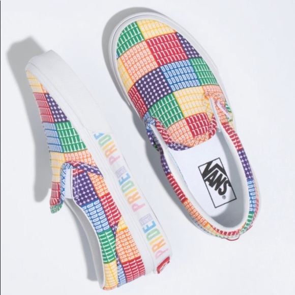 Vans LGBTQ Rainbow Slip Ons NEW
Women size: 8, Men size: 6.5 - Picture 2 of 4